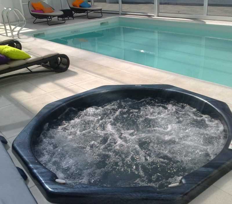 Piscina Exterior em Piscina Maia - I