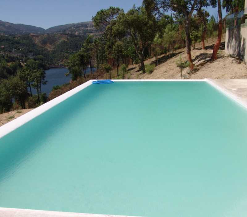 Piscina Exterior em Piscina Marco de Canavezes - Carrapatelo