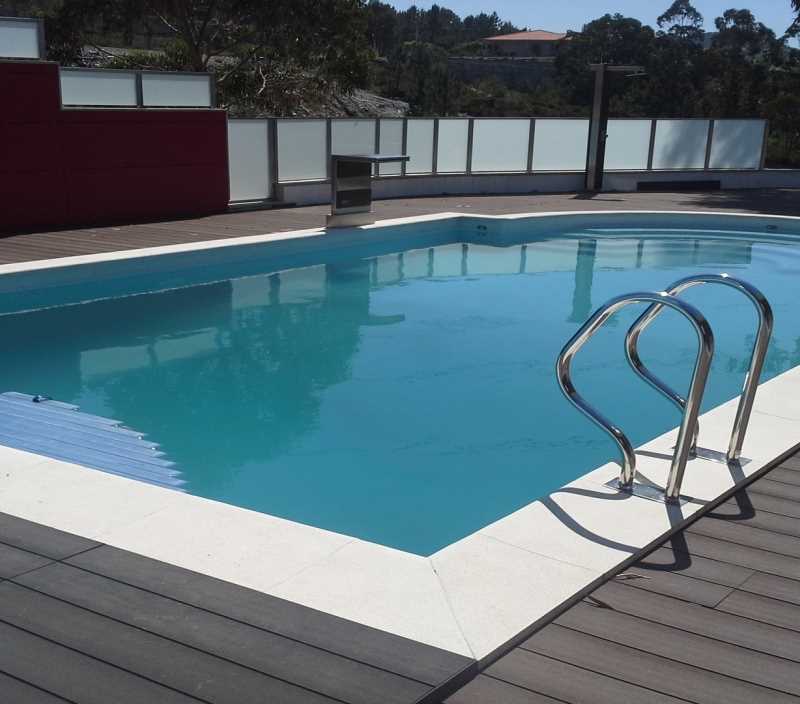 Piscina Exterior em Piscina Paredes - Aguiar de Sousa