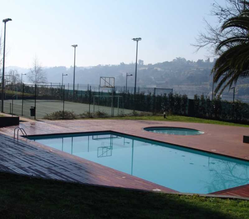 Piscina Exterior em Piscina Vila Nova de Gaia - Edifício Concórdia
