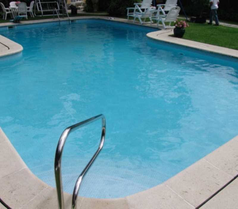 Piscina Exterior em Piscina Porto - Nevogilde - IV