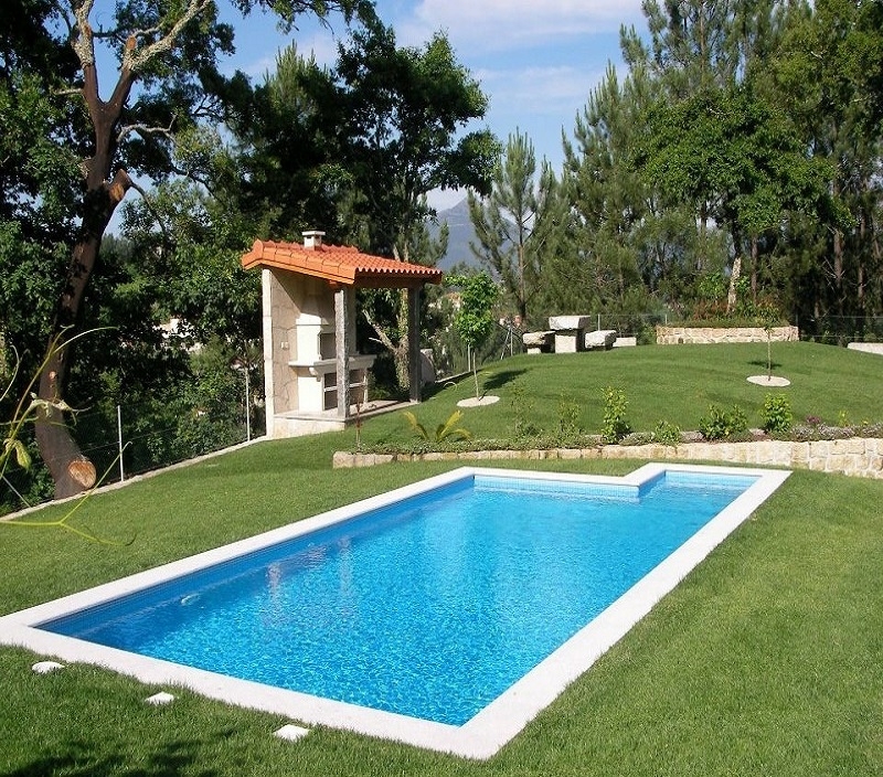 Piscina Exterior em Piscina Celorico de Basto - Casa da Vinha