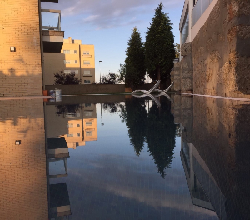 Piscina Exterior em Piscina São Mamede Infesta - Matosinhos